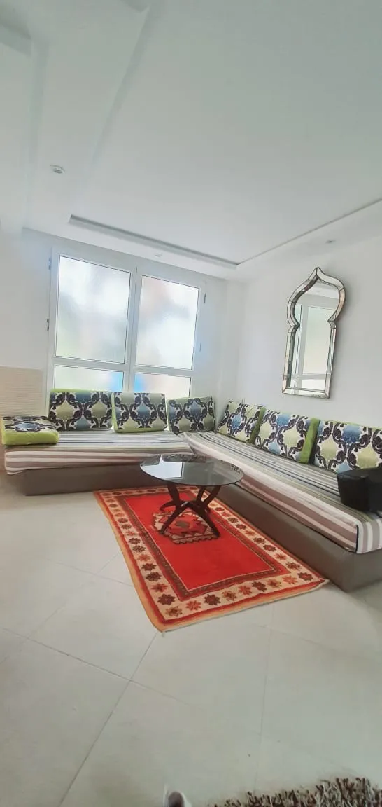 Appartement au rez-de-chaussée à louer à la j...