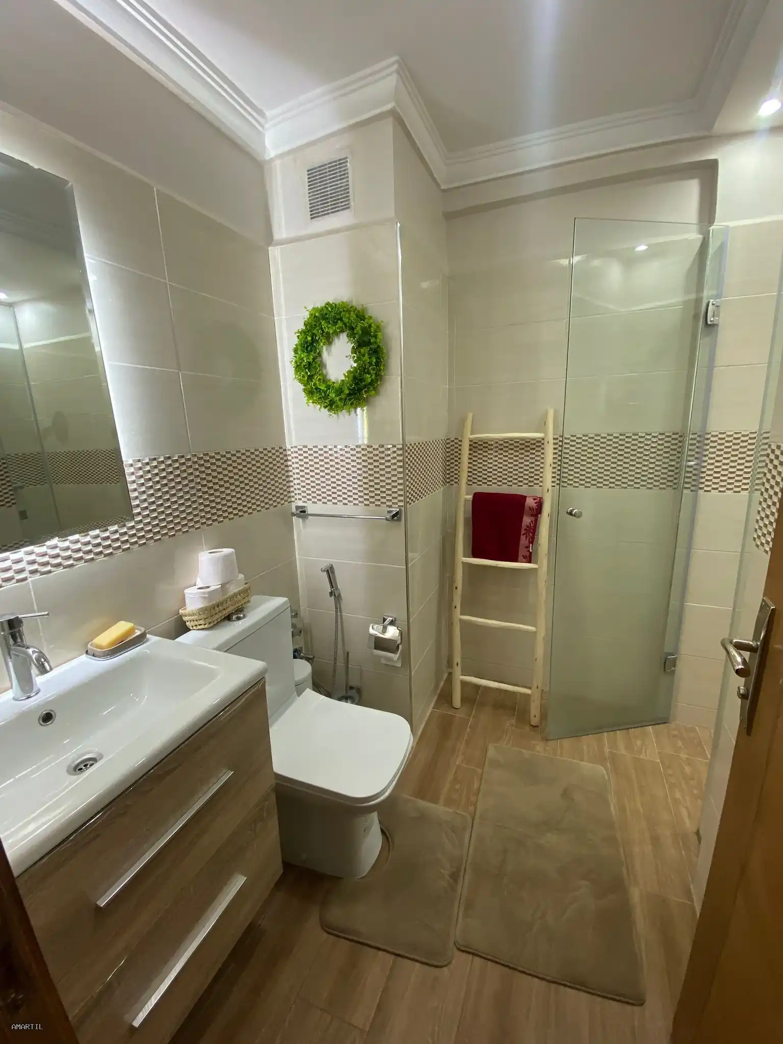 Appartement a louer 2 chambres à Jardins d'Abrar