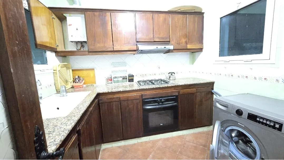 Appartement à Louer Mensuellement à M'diq  86m², 2 Chambres, Résidence Sécurisé