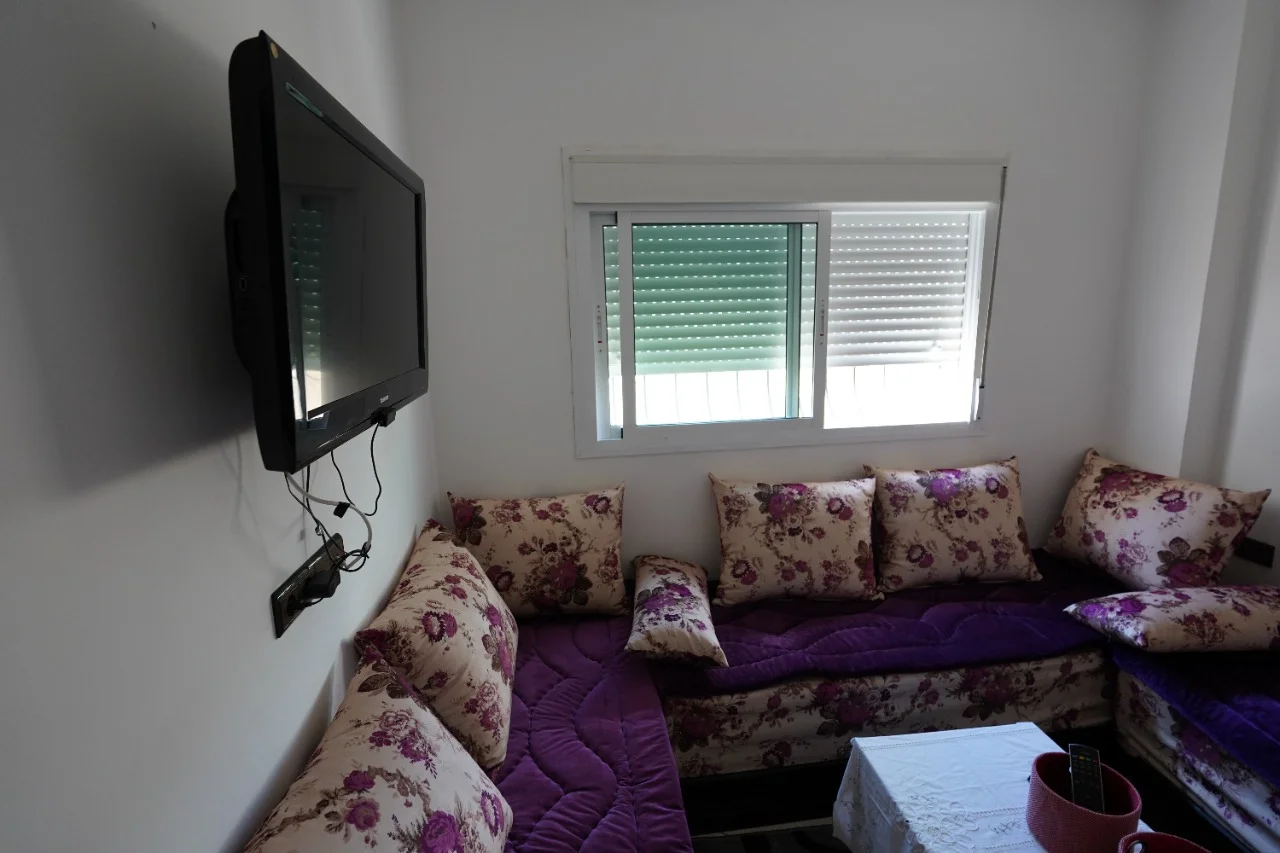 Appartement A vendre à M'diq résidence fermée chambre salon et balcon 