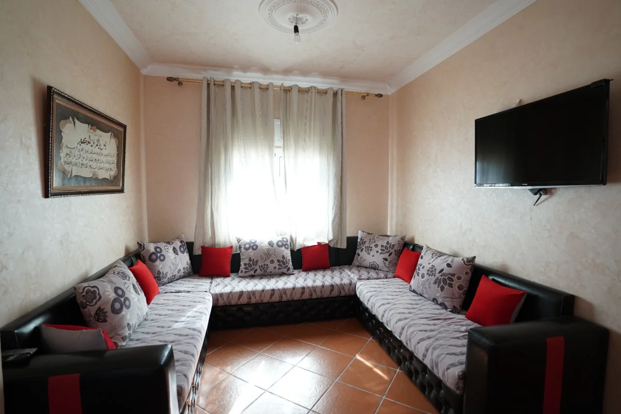 bel appartement à vendre à oued laou  2  cham...