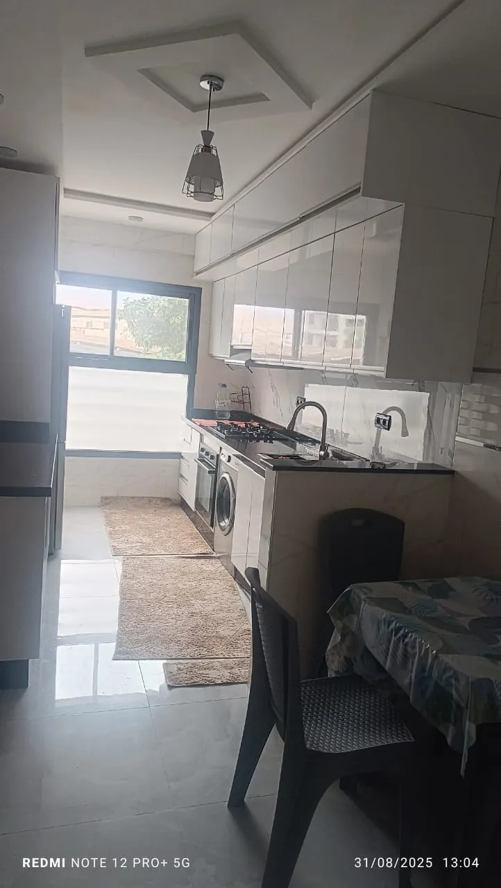 Appartement à Louer à Agadir  2 Chambres, Clim & Wifi, 1er Étage