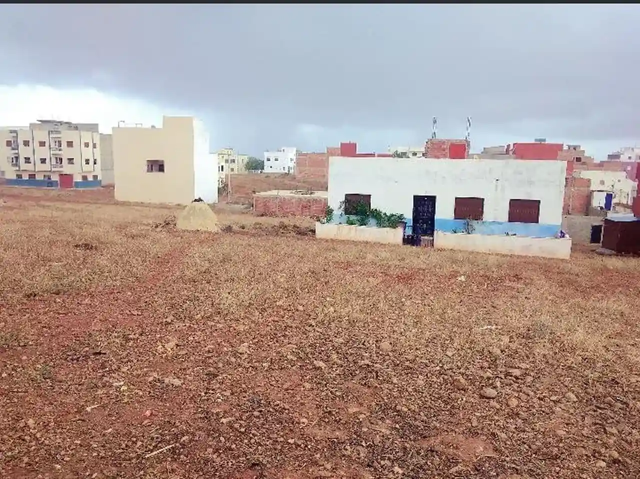 Terrain à vendre dans la ville de ouedlaou , portefeuille, 322 mètres