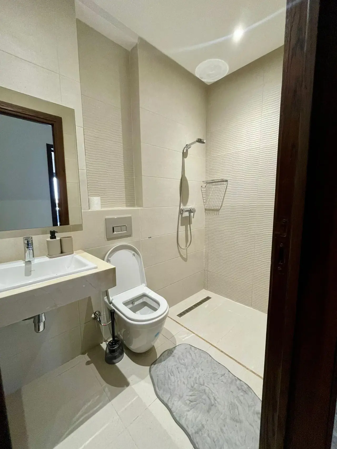 Un appartement élégant à louer dans un quartier calme d'une superficie de 90 m².