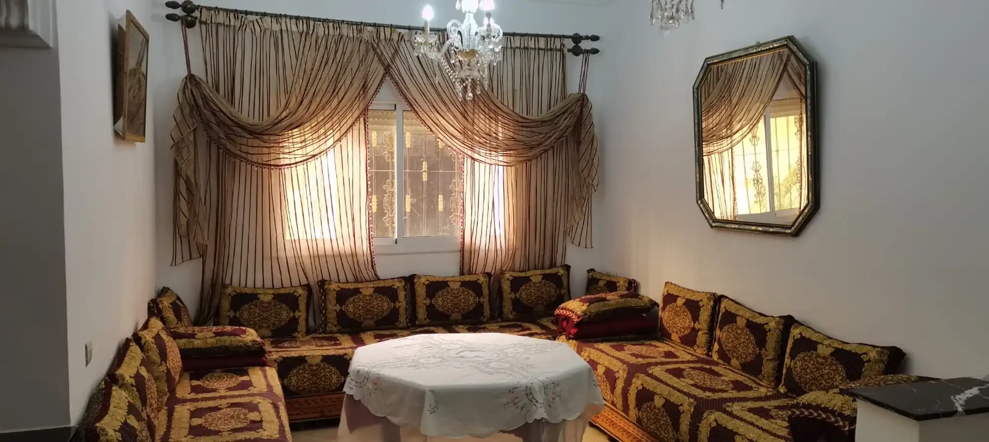 Appartement élégant à M'diq Bouzaghlal à loue...