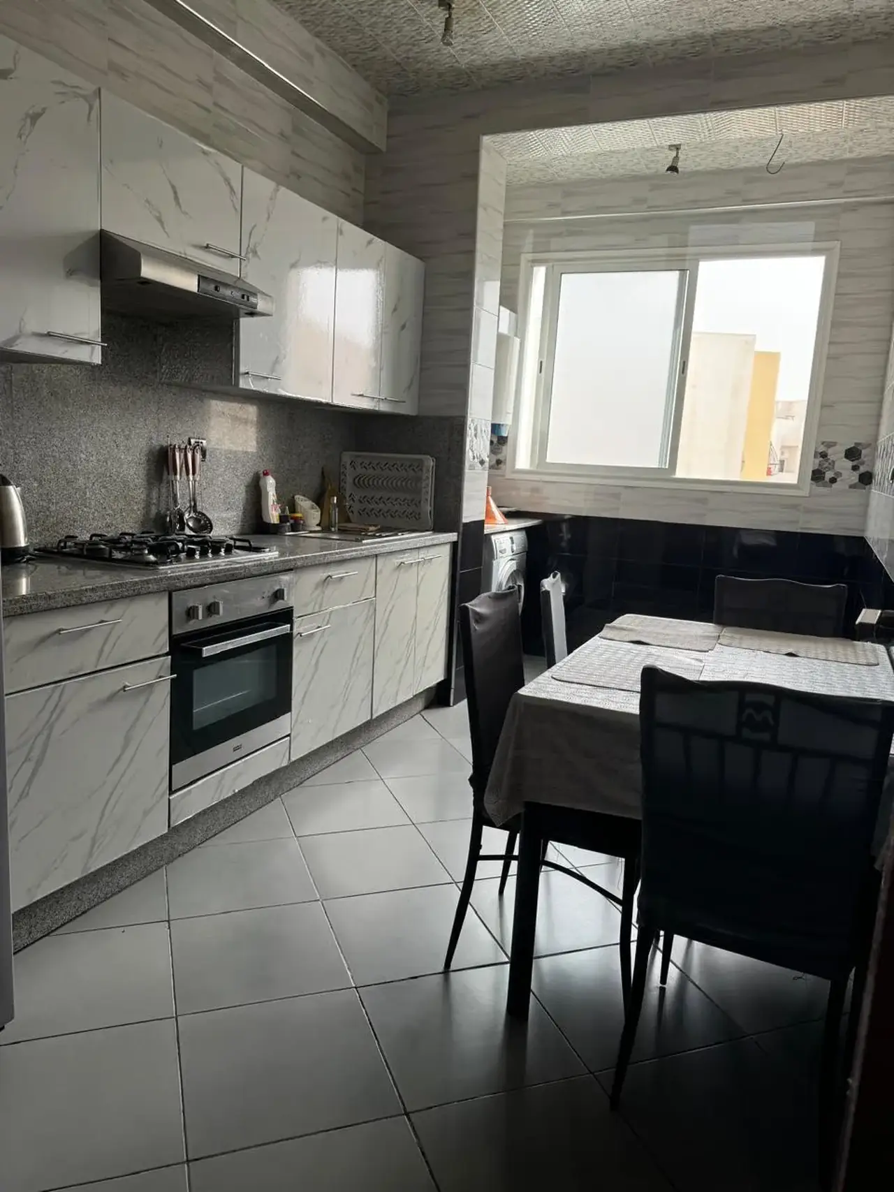 Appartement haut de gamme à louer à Agadir, à Hay Salam, résidence sécurisée. Appartement haut de gamme à louer à Agadir, à Hay Salam, résidence sécurisée.