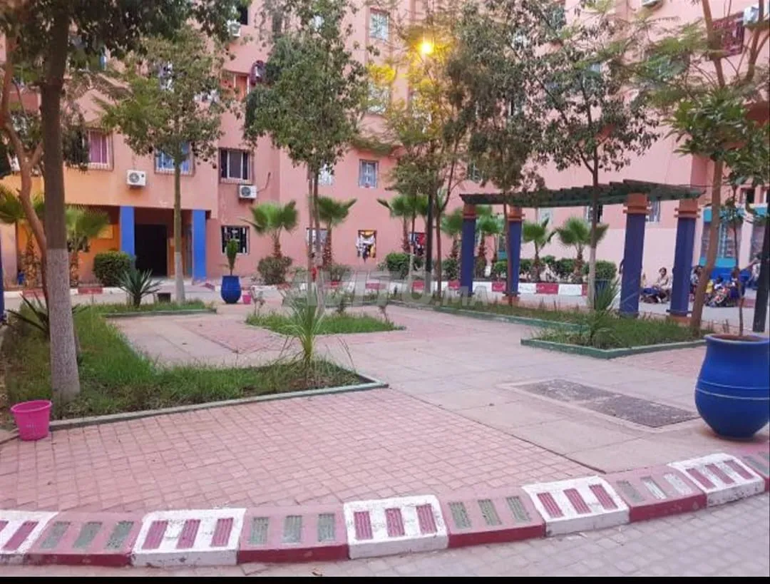 Bel appartement à louer au cœur de Marrakech avec deux chambres.