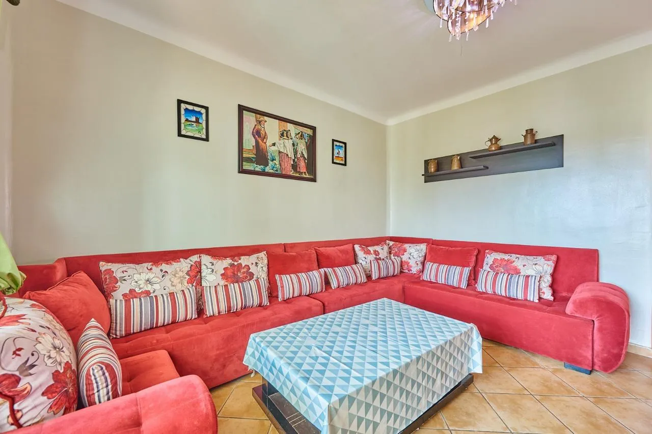 Bel appartement à vendre et à louer à Oued Laou  2e étage, 72 m², 2 chambres