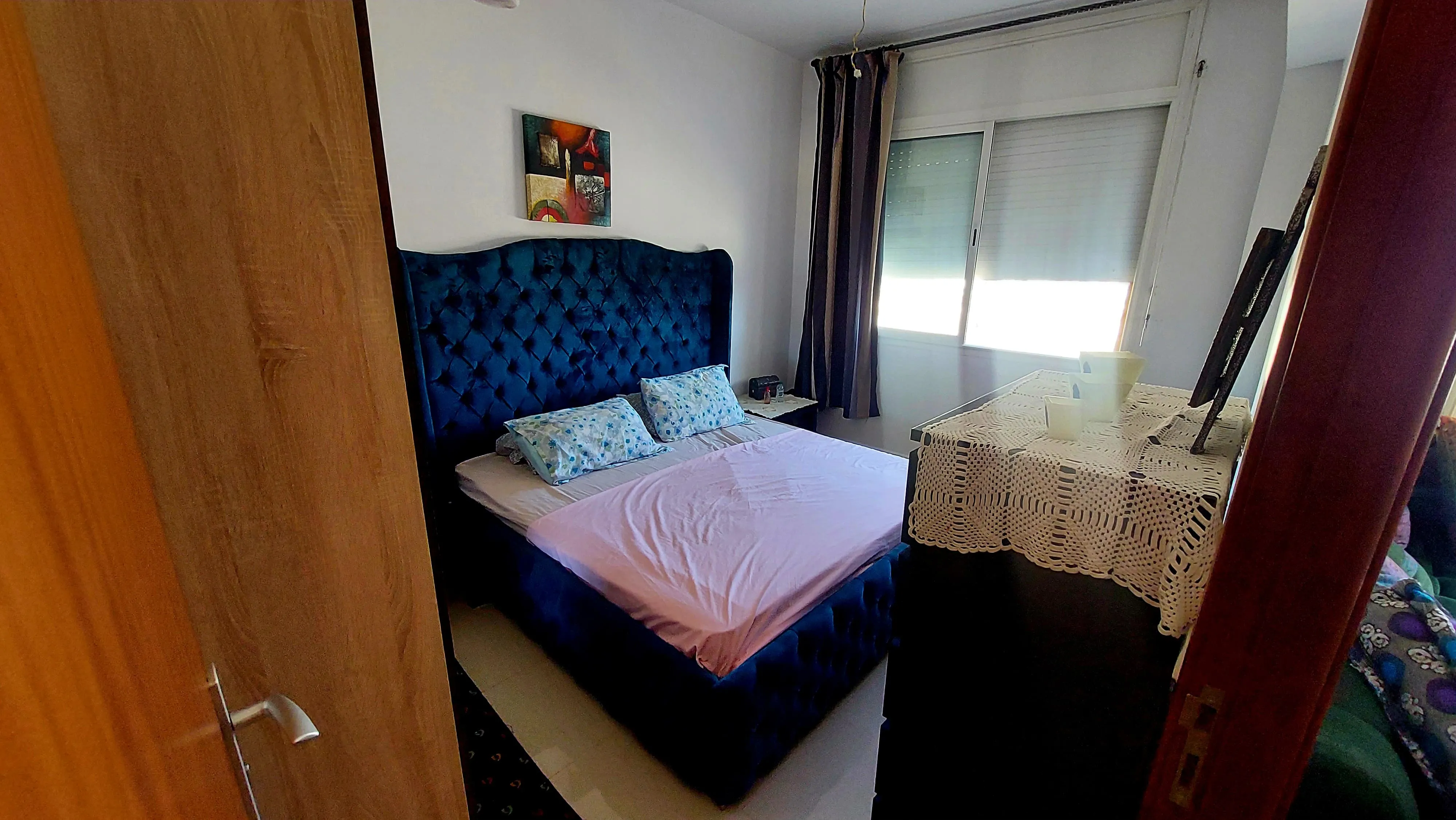 Bel appartement à louer à Fnideq, situé au troisième étage d'une résidence calme