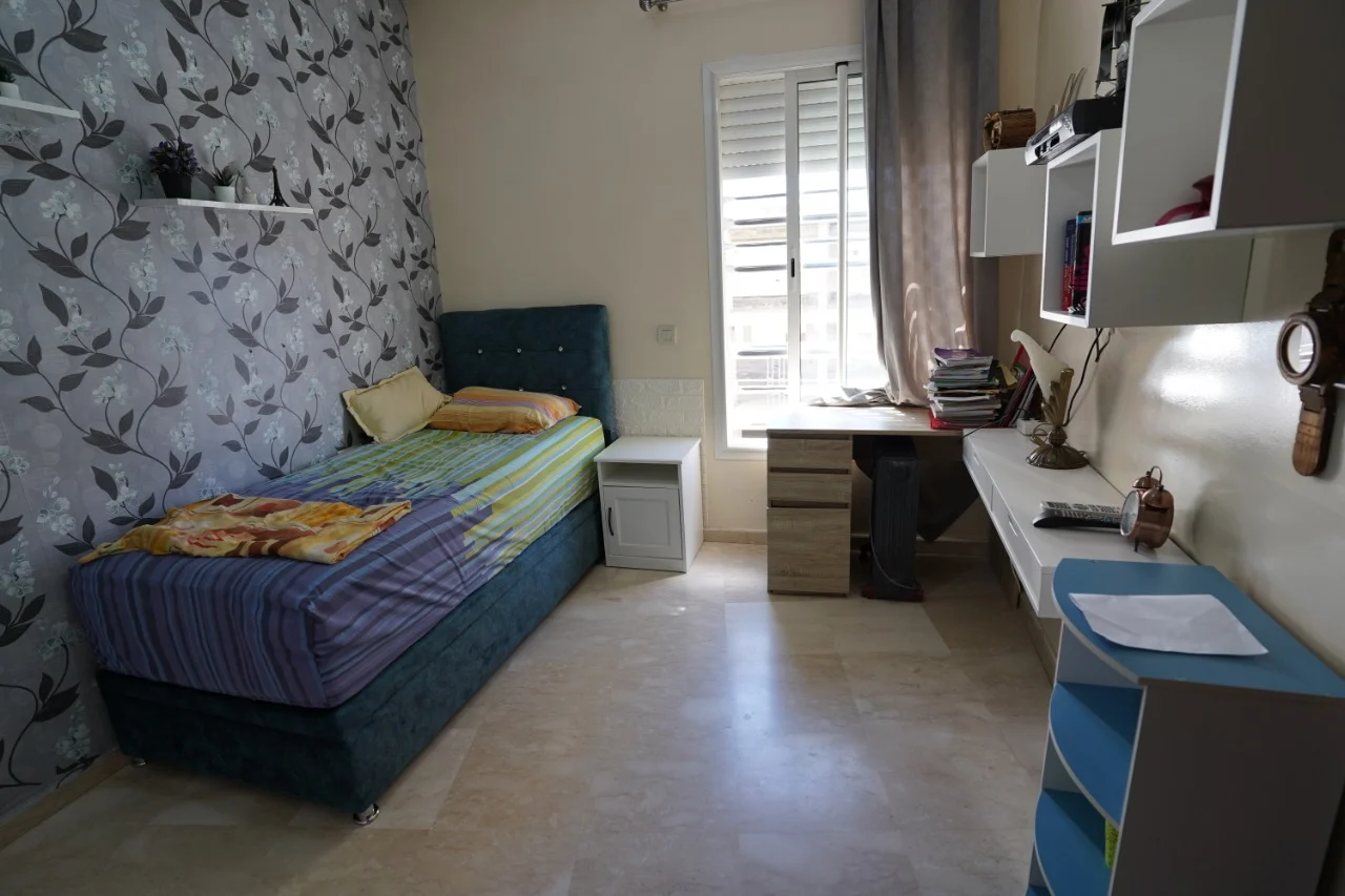 Luxueux appartement à vendre à Tanger 3 cambres 3 salons 2ème étage 155 mètres