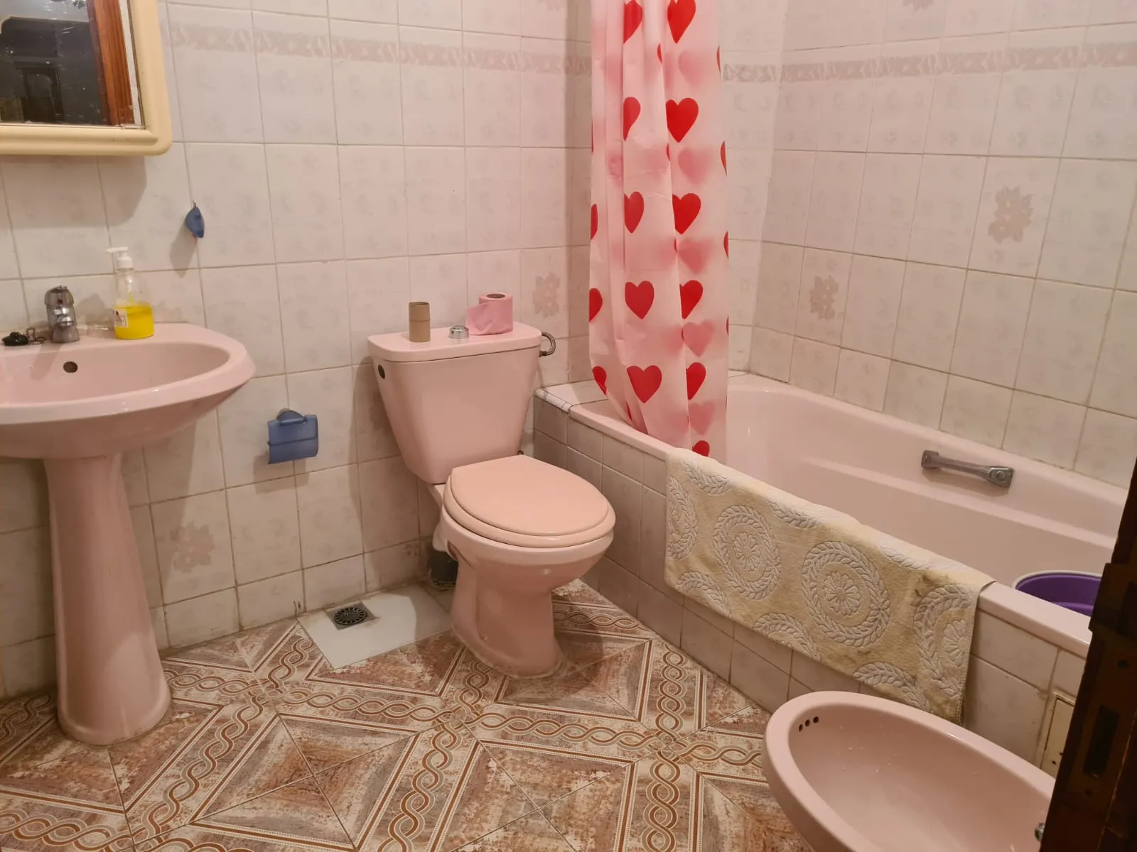 Maison indépendante à vendre à Tanger, 2 étages, garage et titre légal