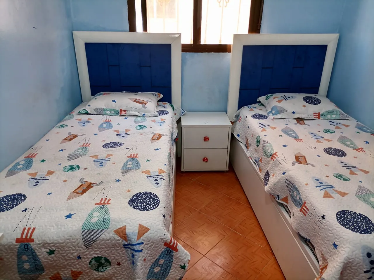 Appartement à Fnideq à Louer  Emplacement Idéal, 2 Chambres