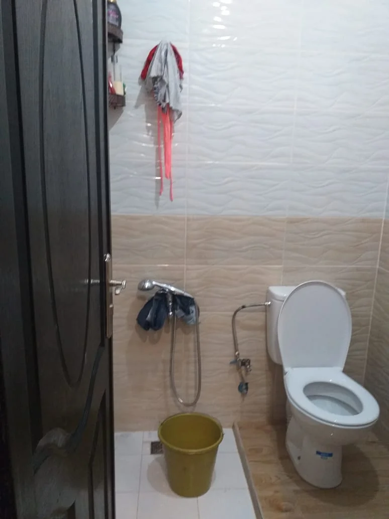 Appartement à vendre et à Louer à Courniche oued laou Chambre balcon Rez-de-chaussée