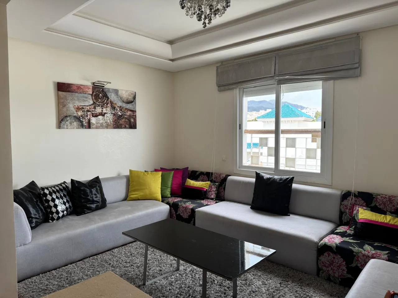 Appartement à louer à la journée au quatrième étage, composé de deux chambres 