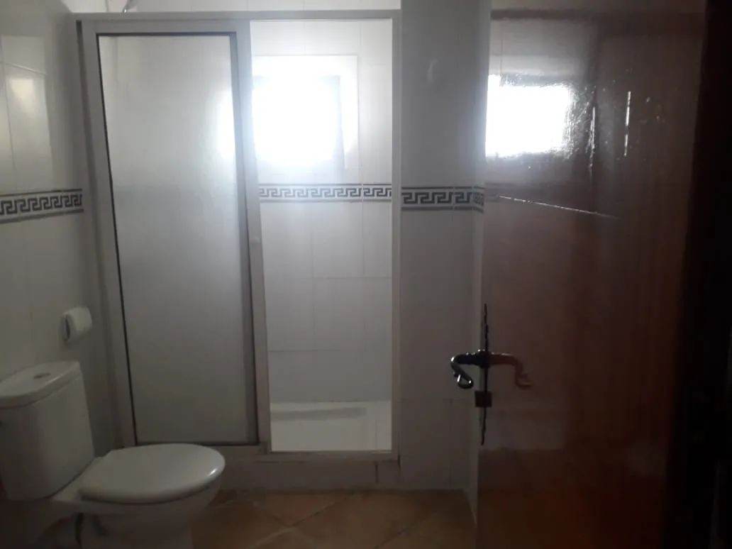Appartement titré à vendre, d'une  87 m², situé au 2ᵉ étage.  deux chambres