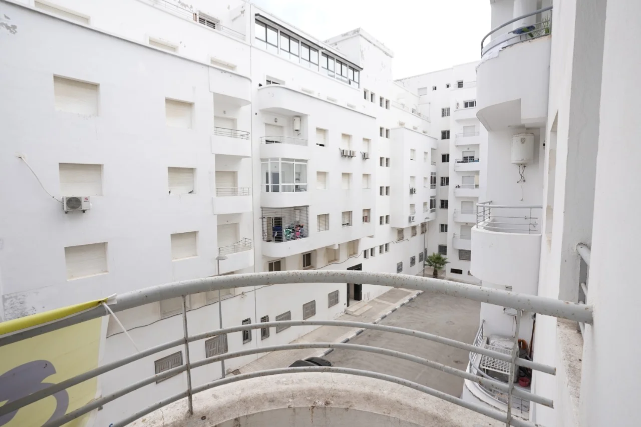 Très bel appartement à vendre à Tanger 2 chambre 2 balcon 79 mètres 4 ème étage