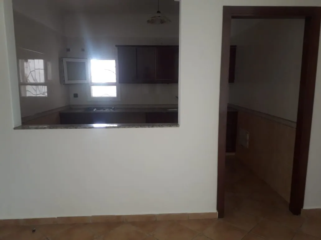 Appartement titré à vendre, d'une  87 m², situé au 2ᵉ étage.  deux chambres