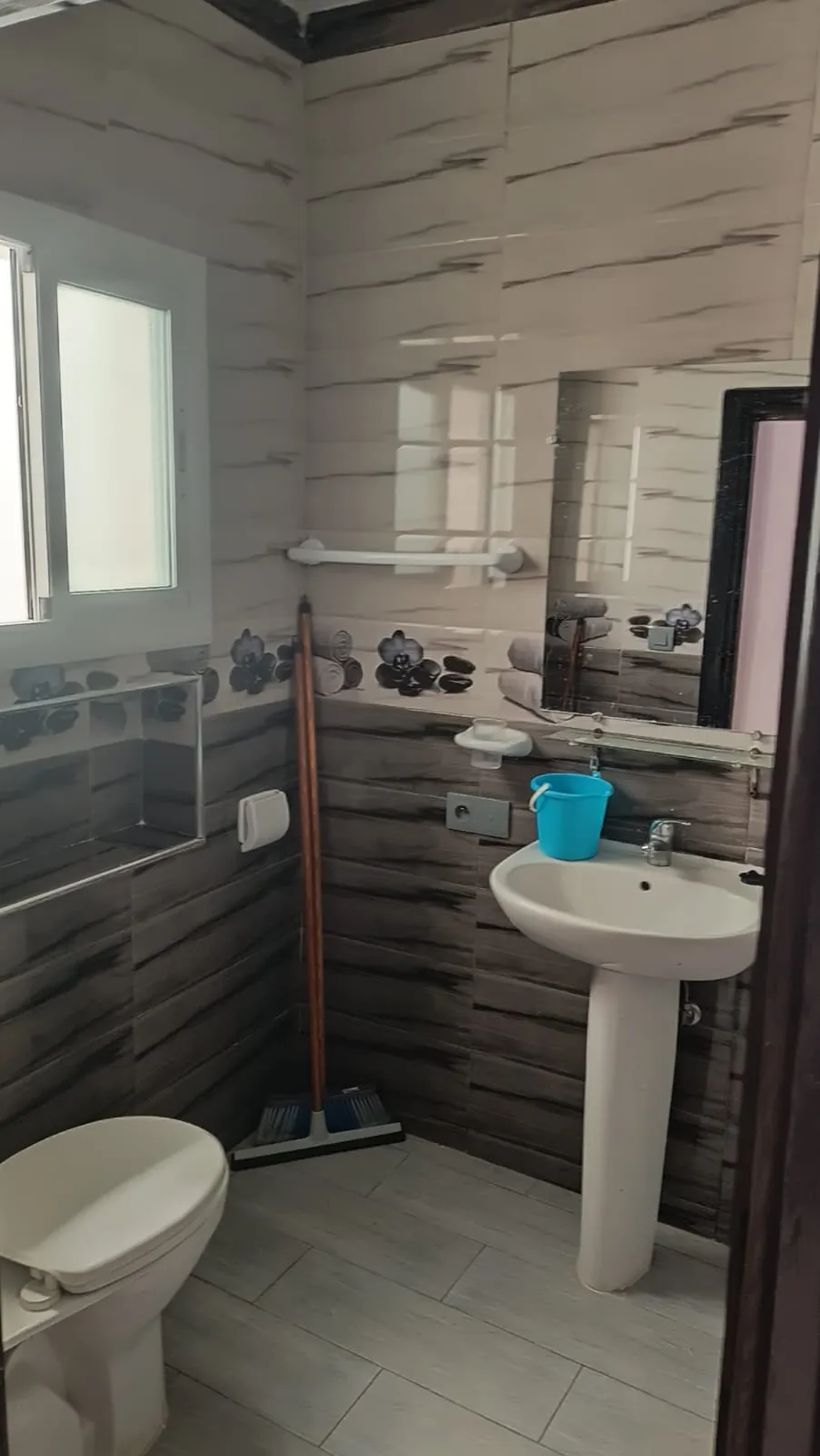 Résidence de standing à Bouznika : Superbe T3 avec piscine, ascenseur et parking