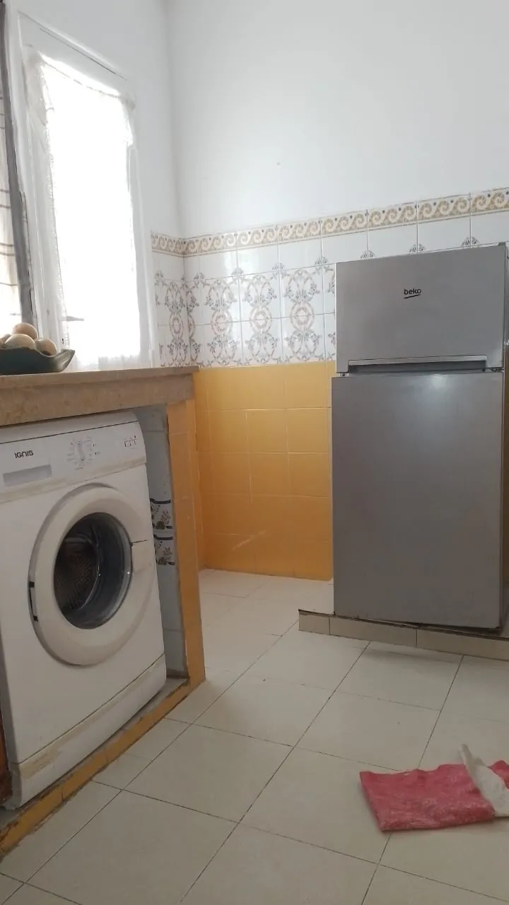 Appartement à louer à la journée, 5e étage, Casablanca, 2 chambres et salon.