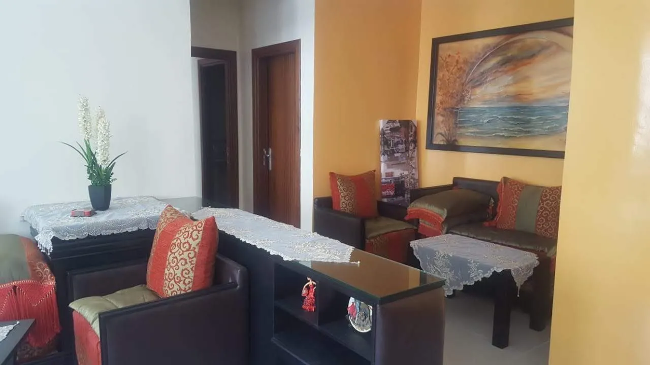 Appartement à vendre de 80 m² au premier étage, une chambre et d'un salon.