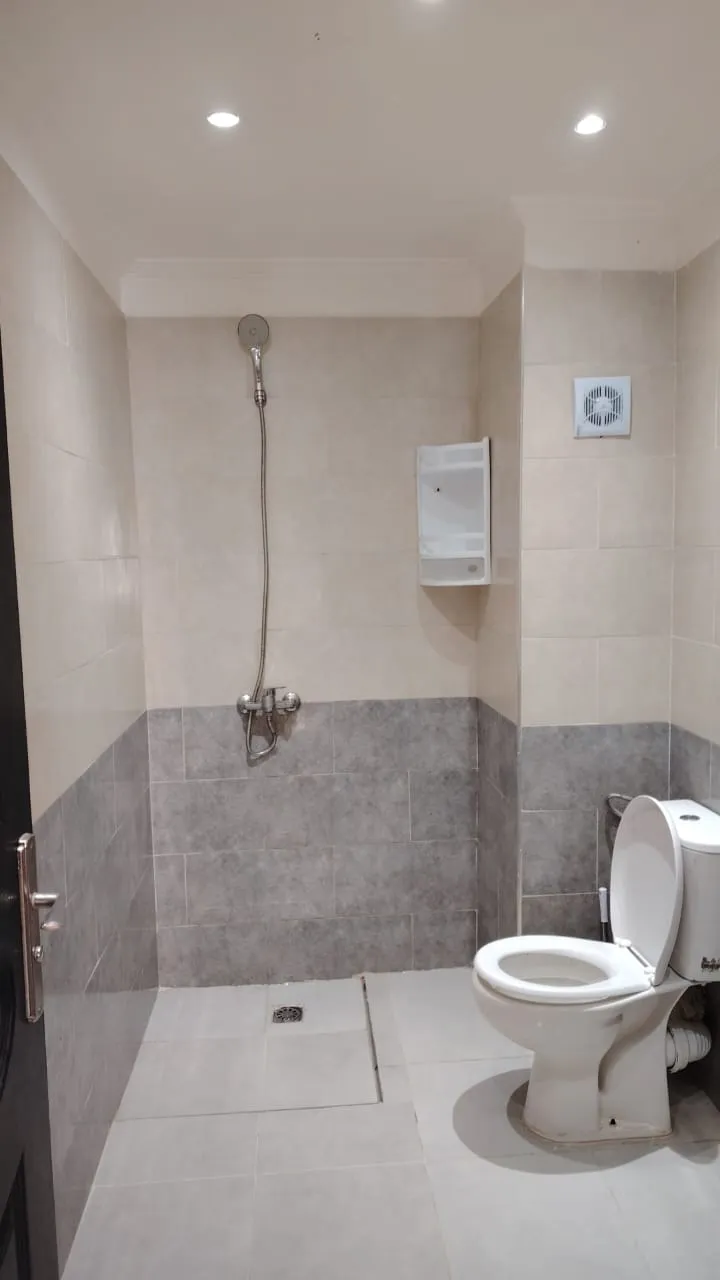 Appartement à louer à Tanger  Proche de l’aéroport, 1 chambre, 2 salons