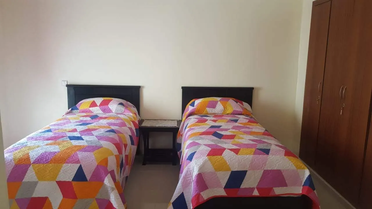 Appartement à vendre de 80 m² au premier étage, une chambre et d'un salon.