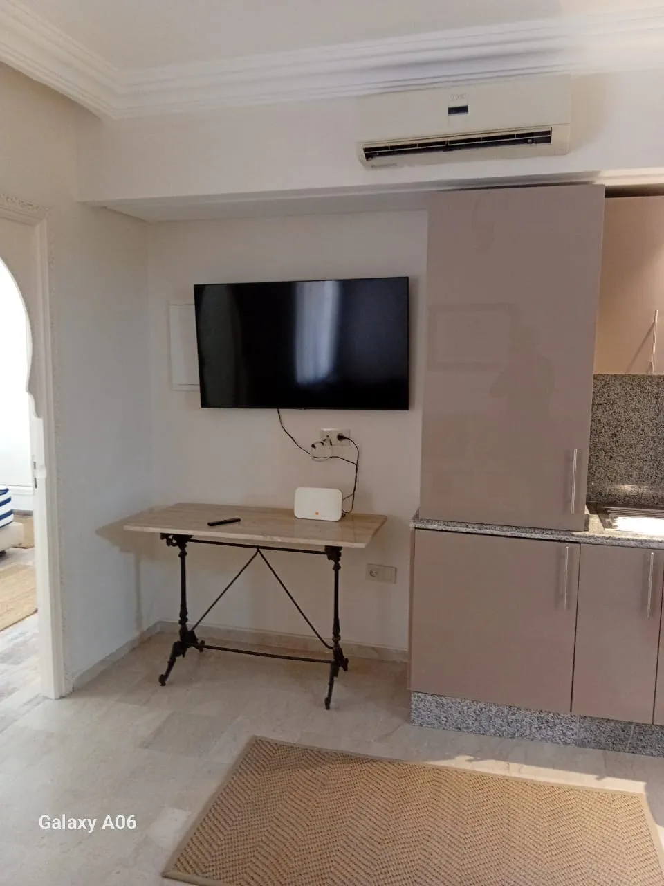 Bel appartement à louer à Marrakech, dans le quartier Guéliz, au quatrième étage