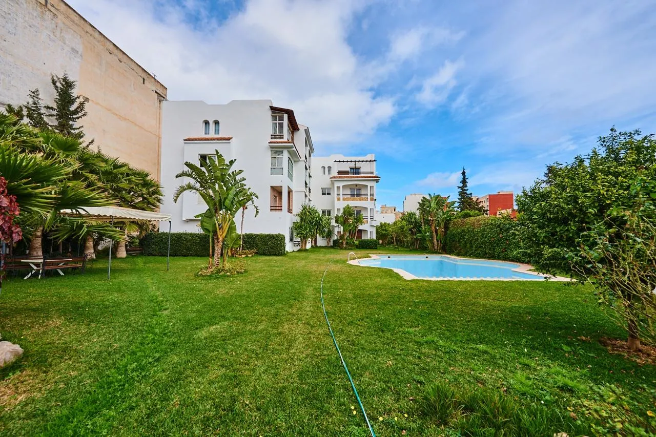 Bel appartement à vendre et à louer à Oued Laou  2e étage, 72 m², 2 chambres