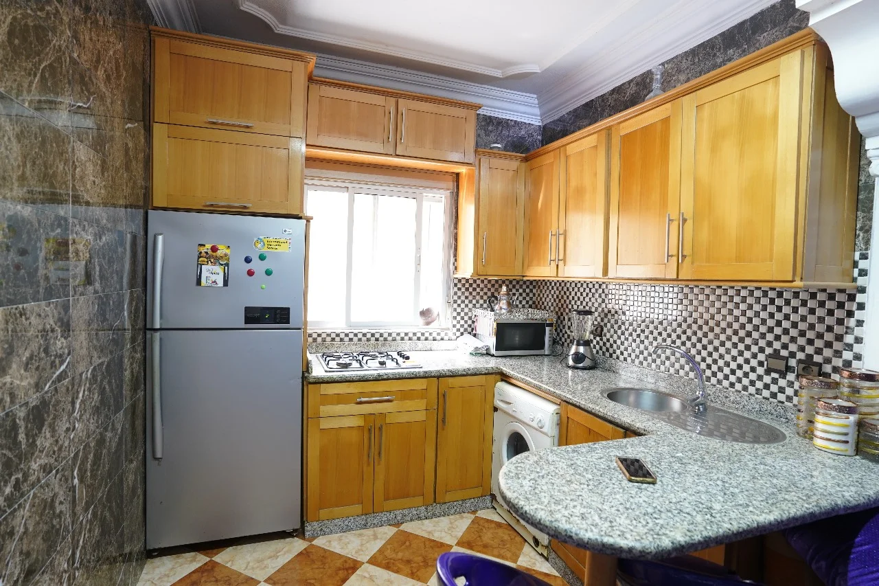 Appartement à vendre à Fnideq bendiban 2 chambre 3 salons  100 mètres 