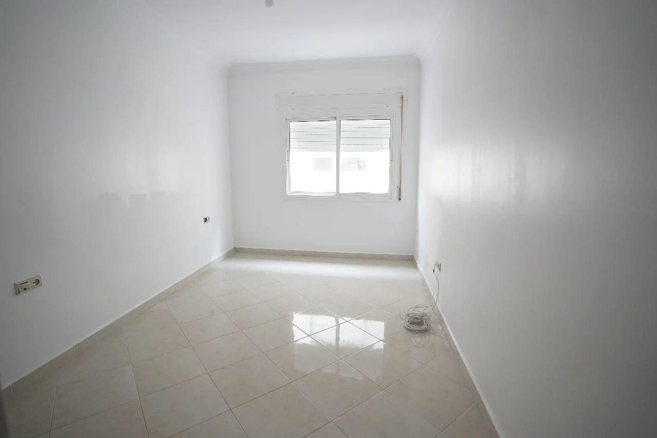 Appartement à vendre à Tétouan 3 chambres 2 salon 2 balcon 2ème étage 83 M²