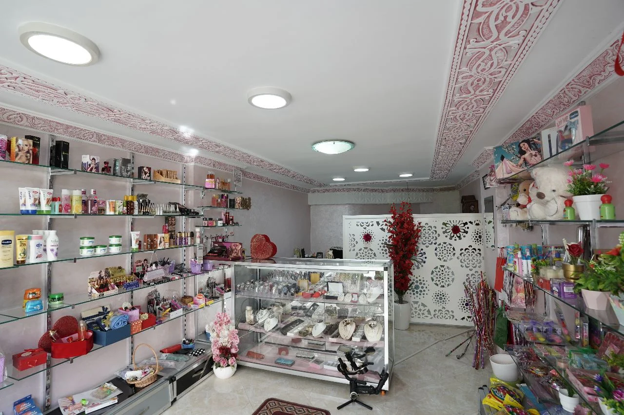 Local commercial à vendre à Tétouan, au rez-de-chaussée, 27 mètres 