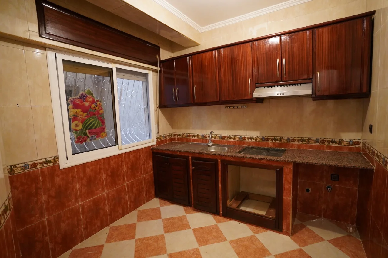 Excellent appartement à Tétouan, Royal Army Street, 1er étage, 67 mètres