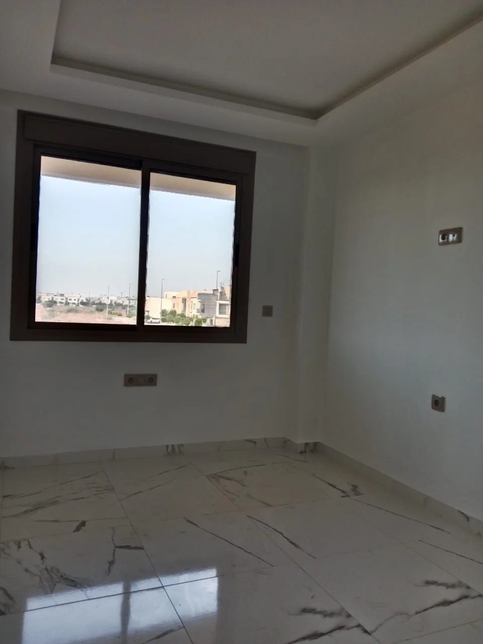 Appartements à vendre à tetouan hay swani 80 mètres 2 chambre salon balcon 