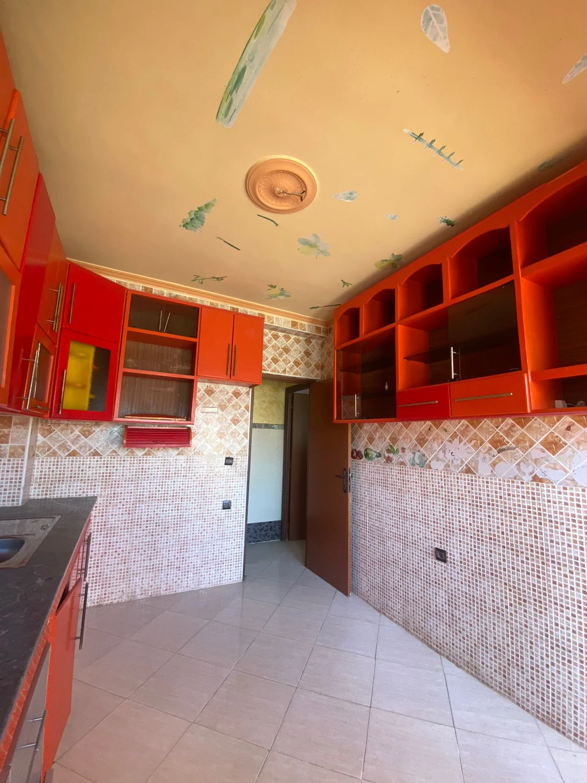 Bel appartement à vendre à Tétouan, d'une superficie de 77 m, avec 2 chambres 