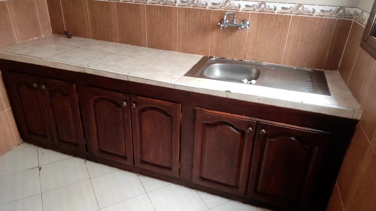 Appartement A vendre à Tétouan au centre ville 2 salon 2 chambre 85m² à 3 étage 