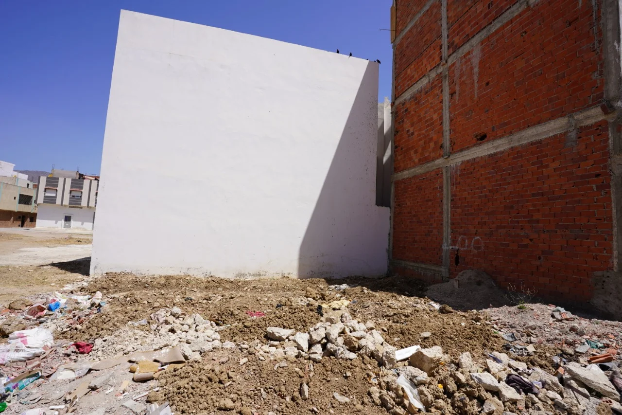 Terrain constructible à vendre dans le quartier de Tétouan 107 mètres