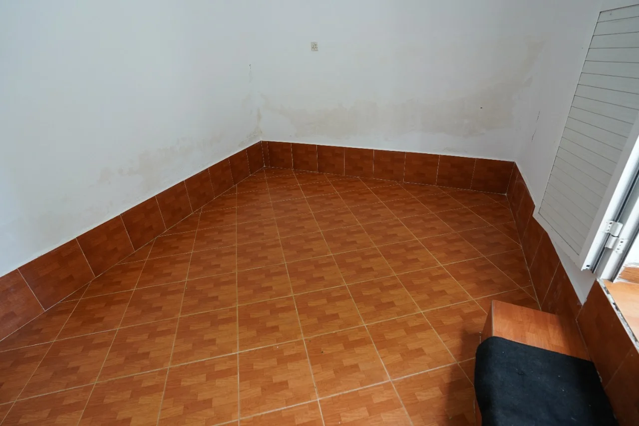 Local commercial à vendre à Tétouan, au rez-de-chaussée, 9.5 mètres 