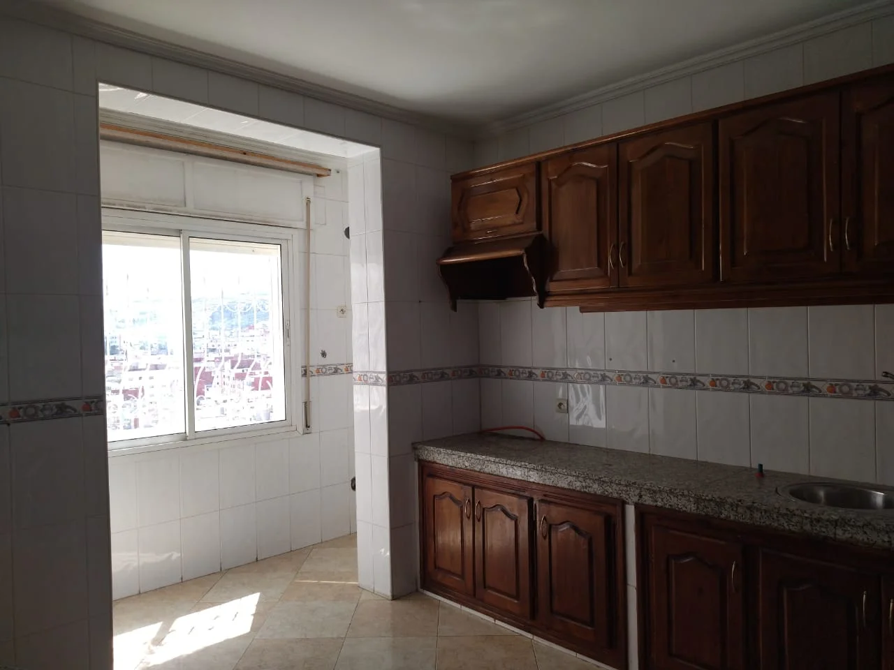 appartement de luxe A vendre au centre de Tétouan a72m 2 salon 3 chambre 8 étage