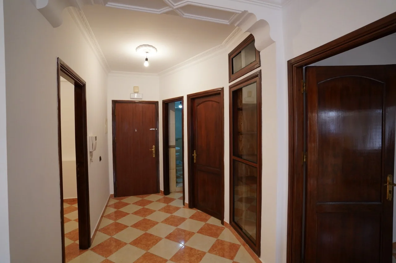 Excellent appartement à Tétouan, Royal Army Street, 1er étage, 67 mètres