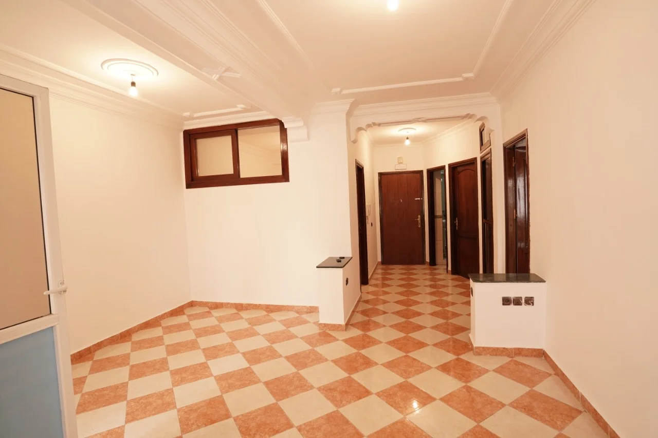 Excellent appartement à Tétouan, Royal Army Street, 1er étage, 67 mètres