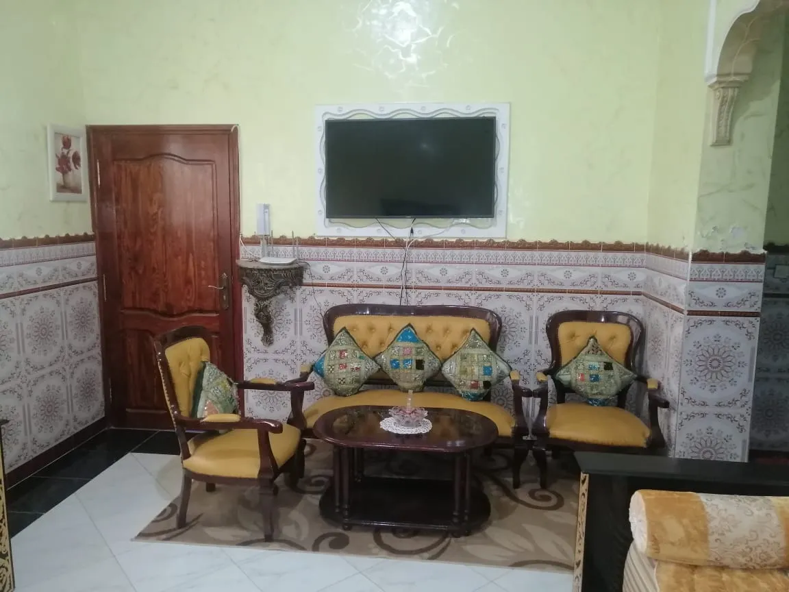 Appartement à vendre à Tétouan, rez-de-chaussée, 2 chambres, superficie 75