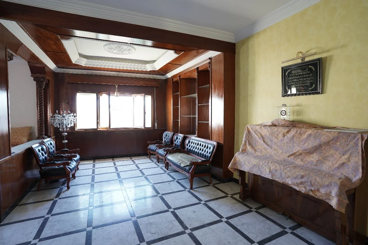 Duplex à vendre dans la ville de Tétouan 5 chambres 3 salons 4 balcons 300 M² 