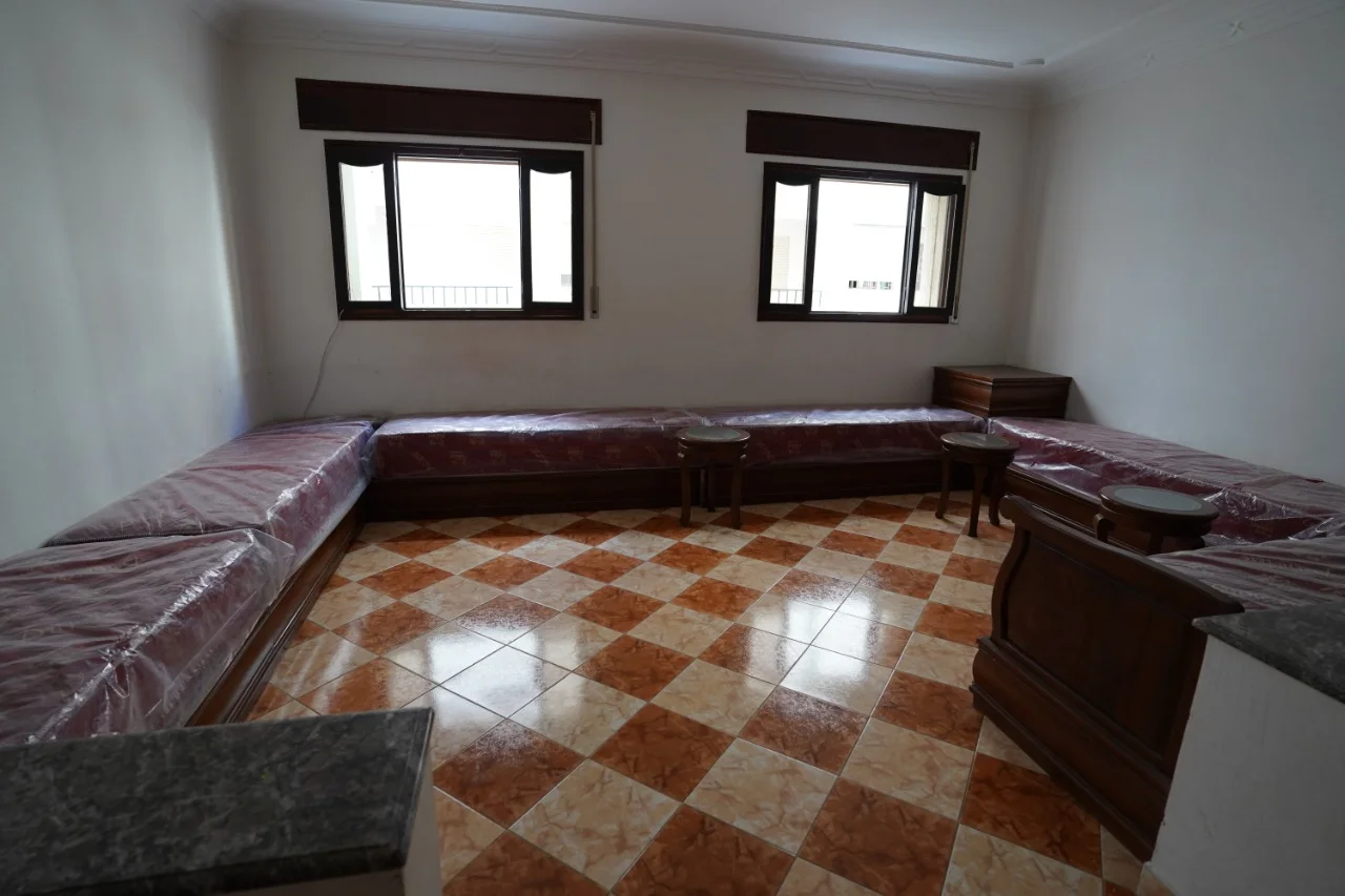  appartement parfait à vendre à Tétouan 2 chambre 2 salon 106 mètres 1er etage