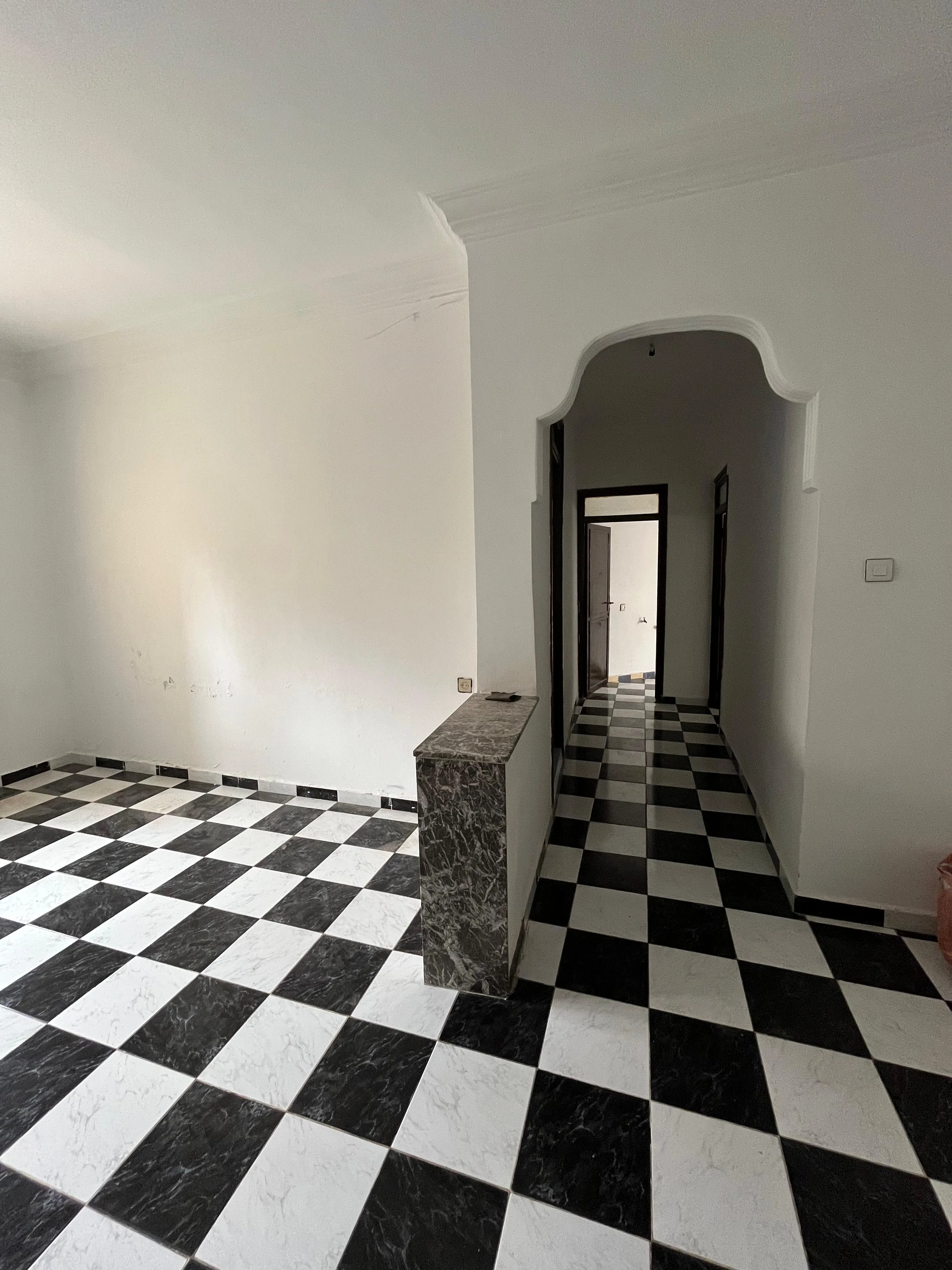 Appartement à Louer à Tétouan   1er Étage, 3 Chambres et 2 Salons