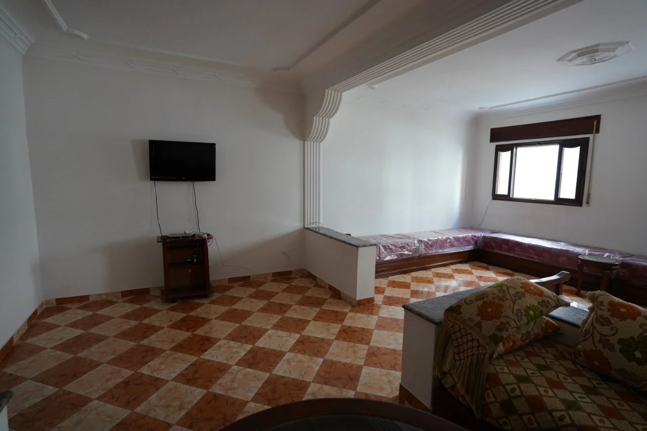  appartement parfait à vendre à Tétouan 2 chambre 2 salon 106 mètres 1er etage