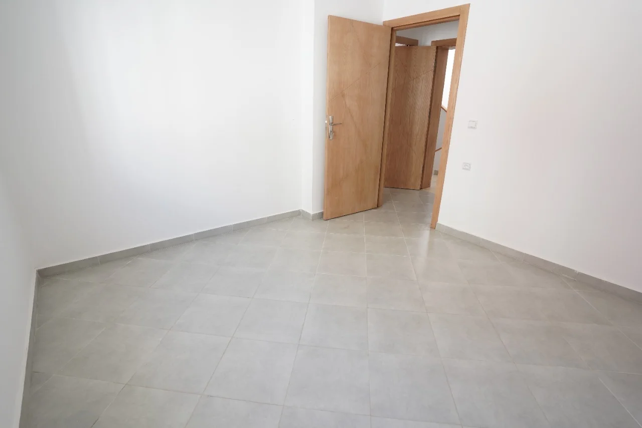 Appartement à vendre à tetouan avec un beau design 2 chambre salon 1èr étg 57 m²