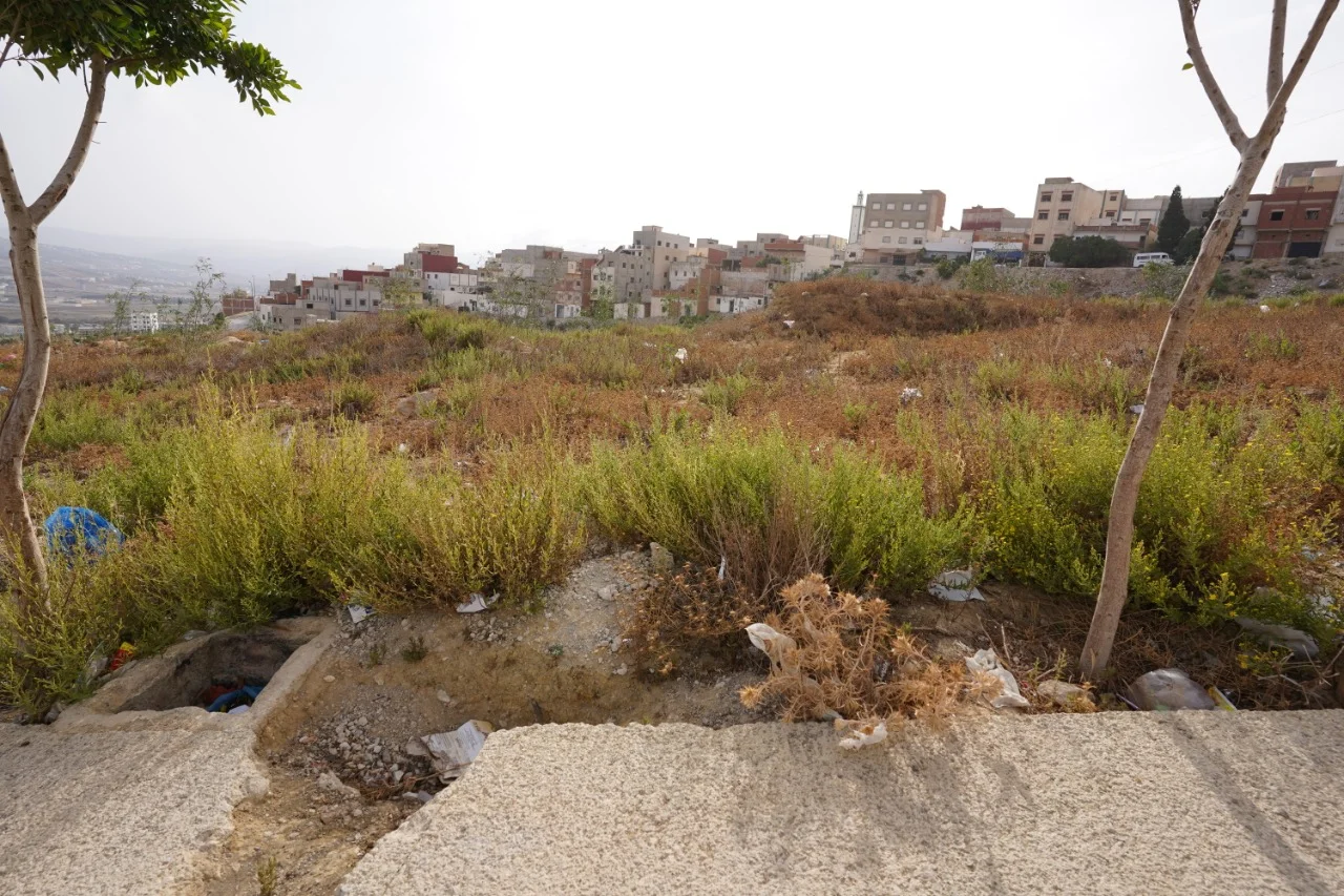 Un terrain à vendre dans la ville de Tétouan, équipé en eau et électricité 70 m²