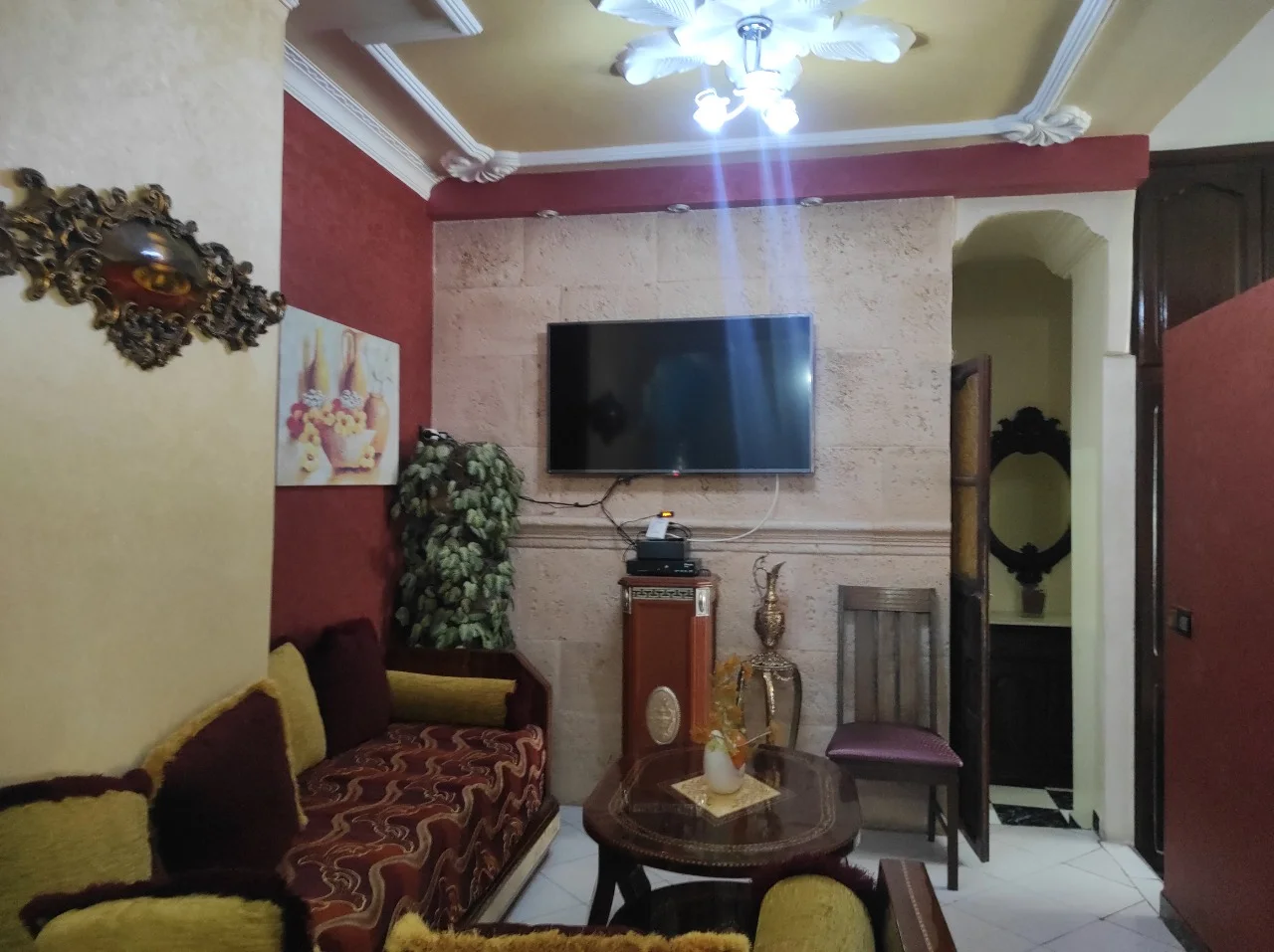 Appartement a vendre a ain khabbaz tetouan 2 salon 2 chambre balcon 125 m 1 étage