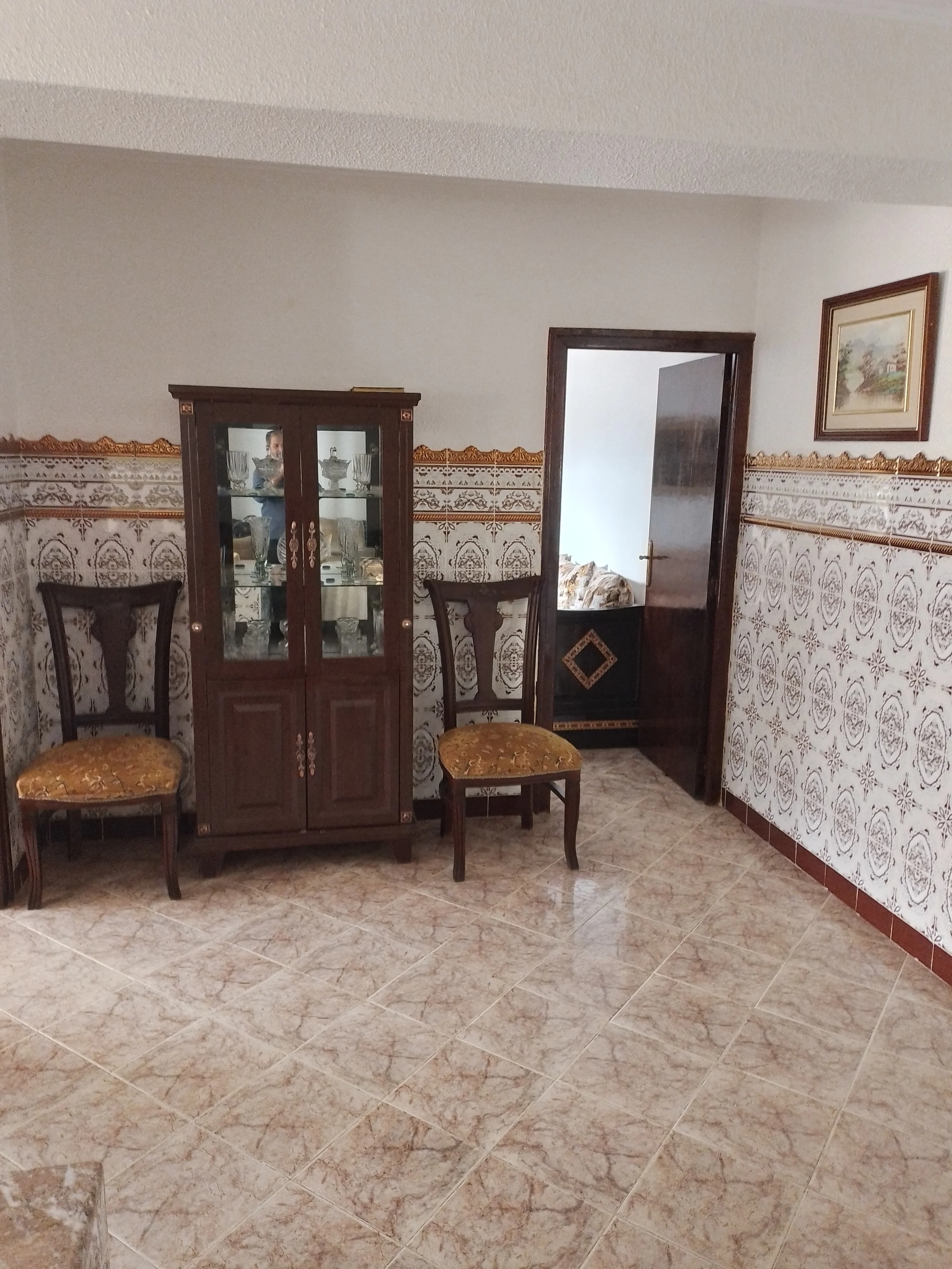 Appartement titré à vendre à Tétouan, de 89 mètres situé au 4ème étage.