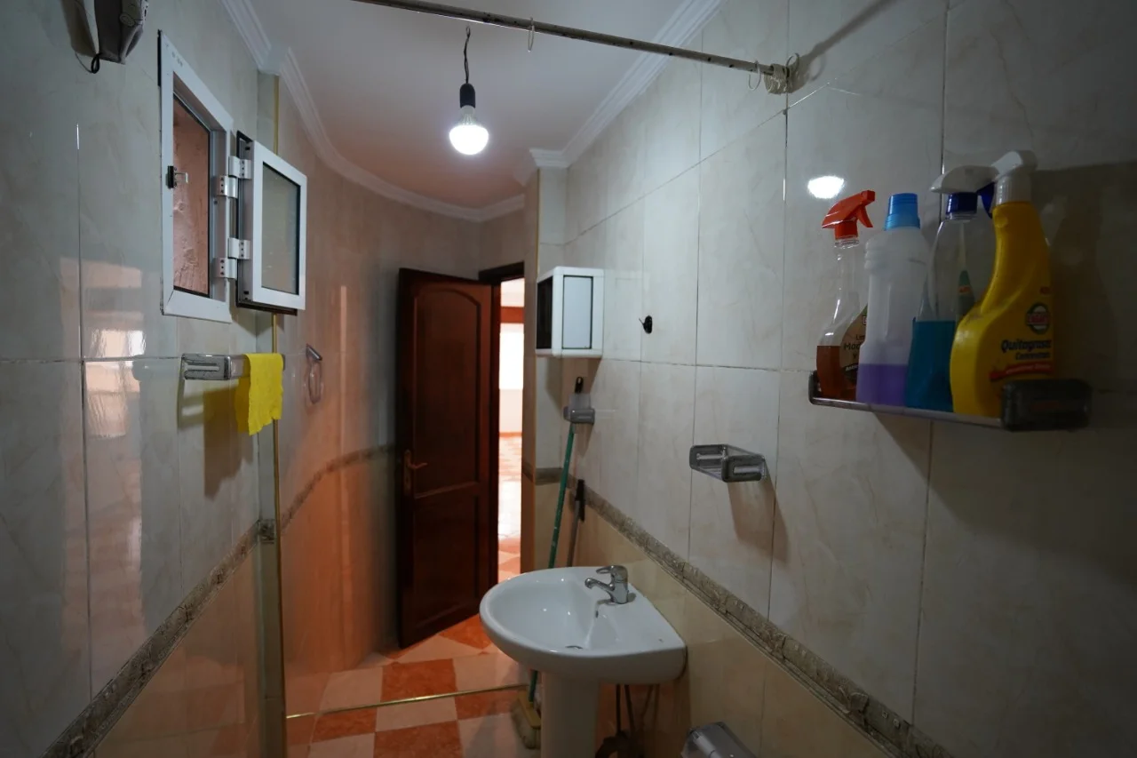 Excellent appartement à Tétouan, Royal Army Street, 1er étage, 67 mètres